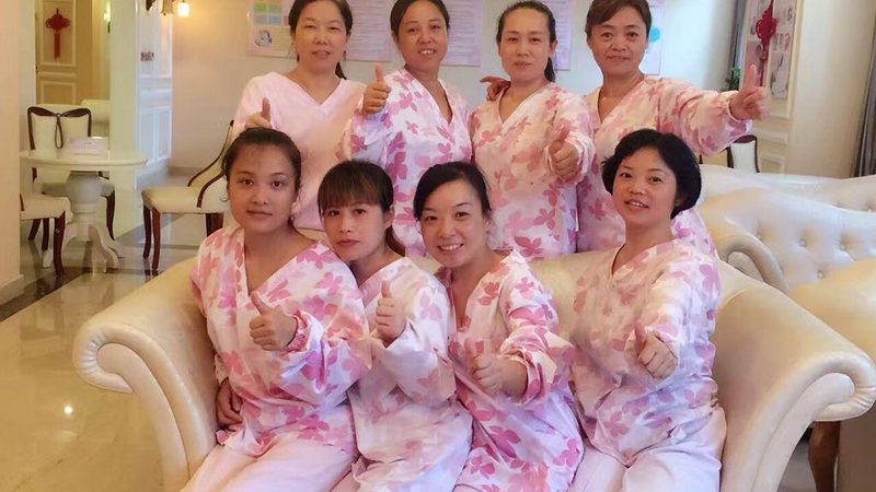 如何挑选母婴护理师机构？揭秘行业标准和关键要素